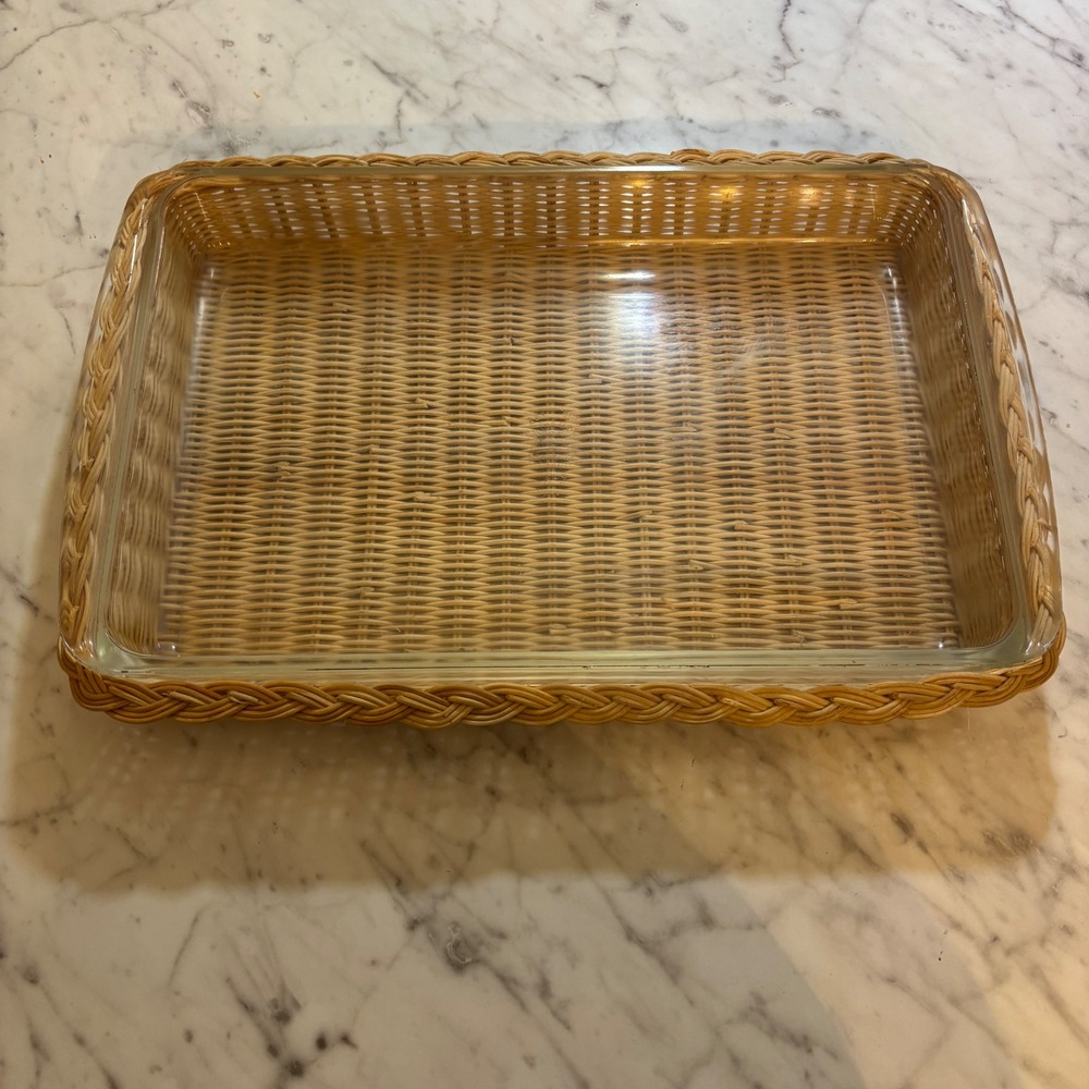 Vintage Pyrex 233 Clear Glass 3 QT Baking Dish with Woven Wicker Basket Carrier